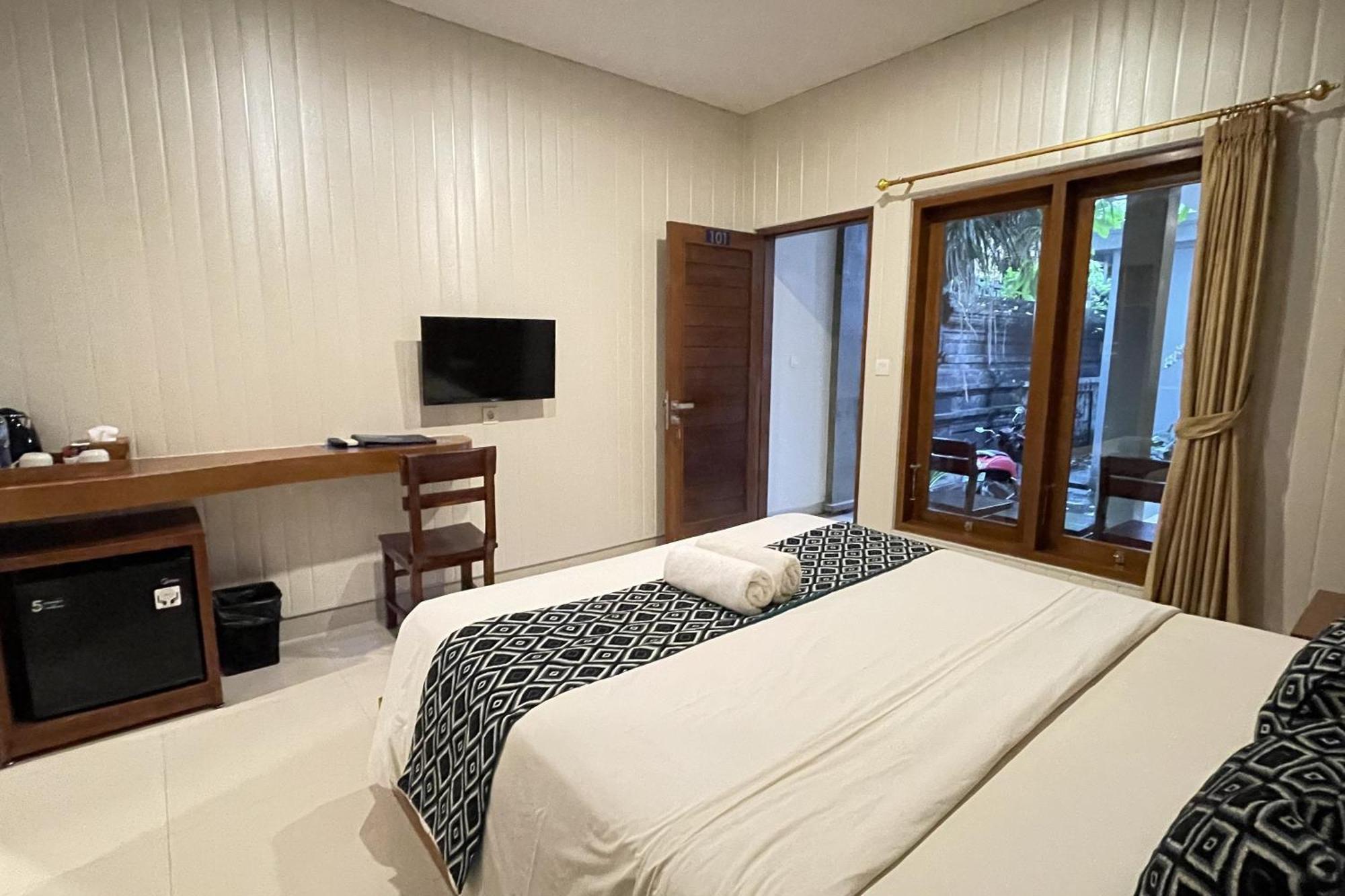 Singgah Hotel Seminyak Екстериор снимка