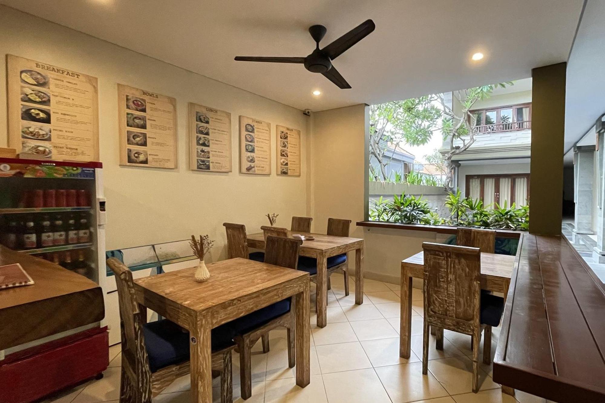 Singgah Hotel Seminyak Екстериор снимка